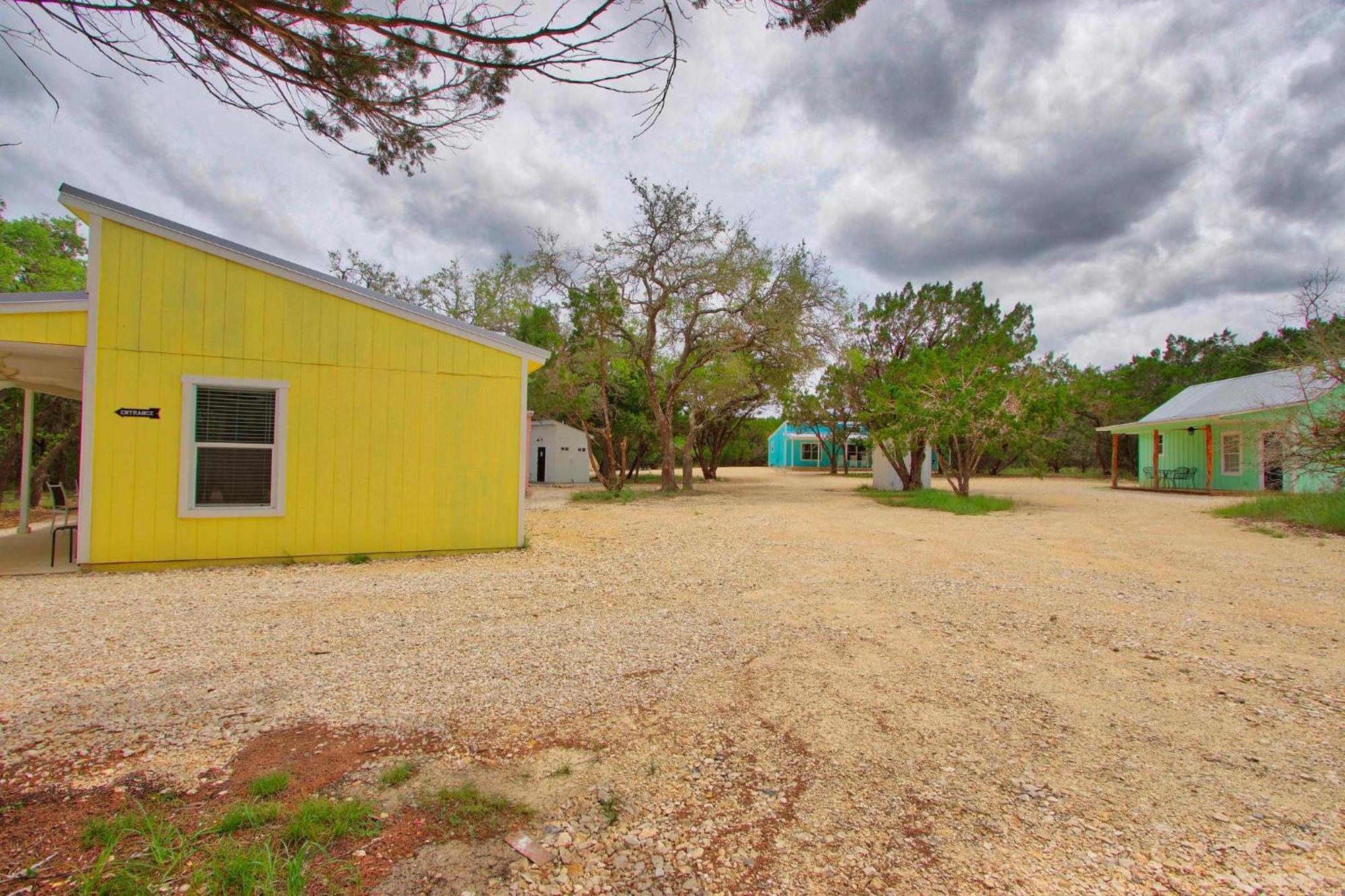 The Driftwoods - Yellow House Exterior foto
